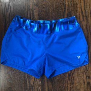 Old Navy Active Workout Shorts (medium)